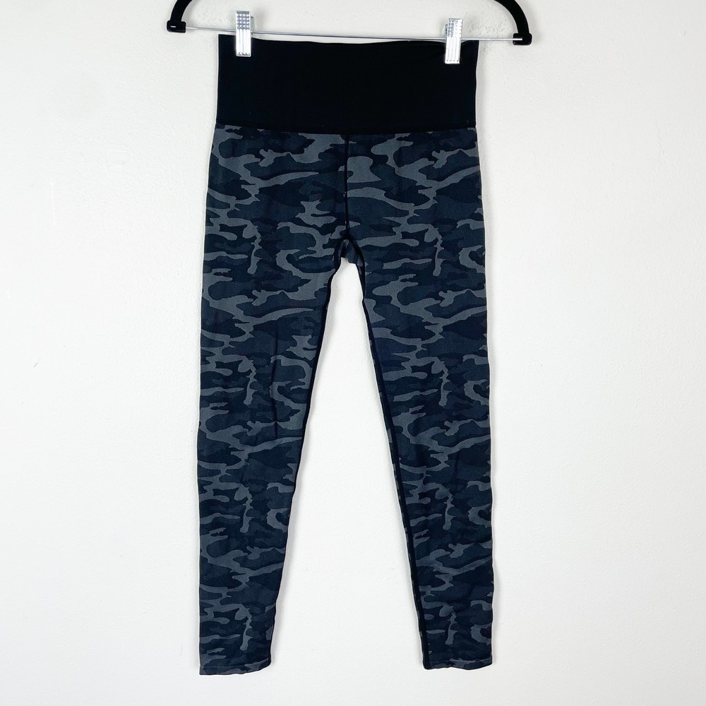 SOUL by Soul Cycle‎ Gray Camo Skull High Waist Leggings Activewear Women's S